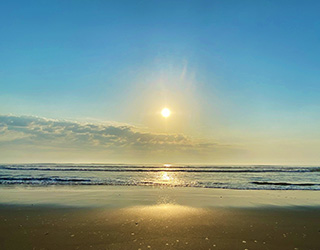 大竹海岸からの朝日